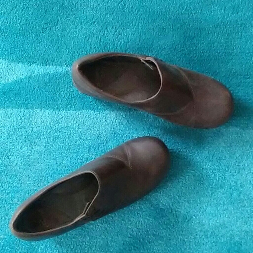 Shoe